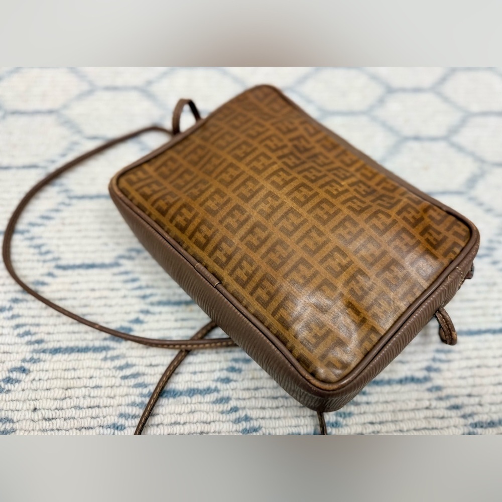 FENDI Vintage Classic Zucca F Monogram Brown Coated Canvas Crossbody Camera Bag - Picture 9 of 16